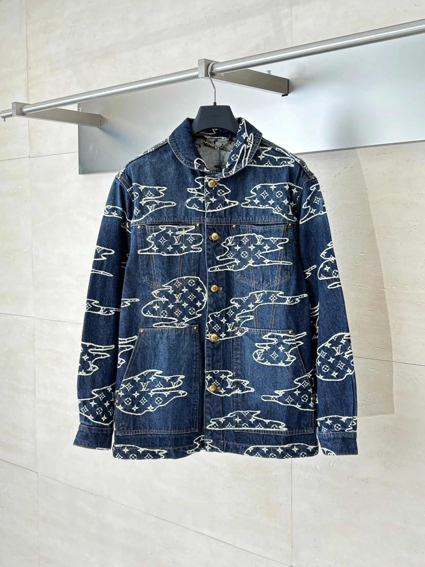 wg.luxury- 8V item:E-F000I0114
